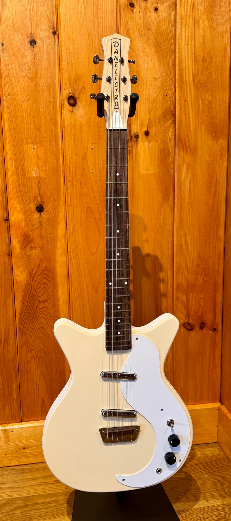 Danelectro Stock 59, Cream