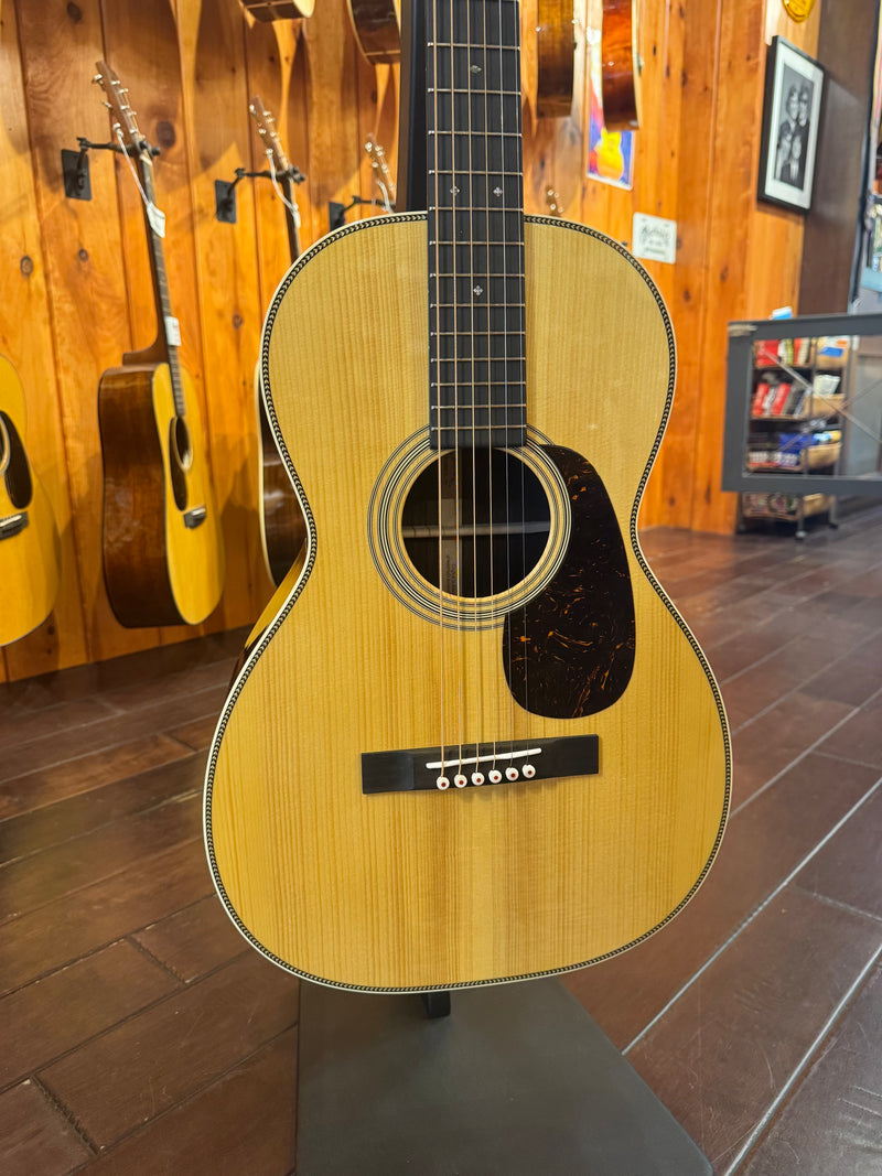 Martin Custom Shop 0-12F Spruce, Adirondack & E.I. Rosewood