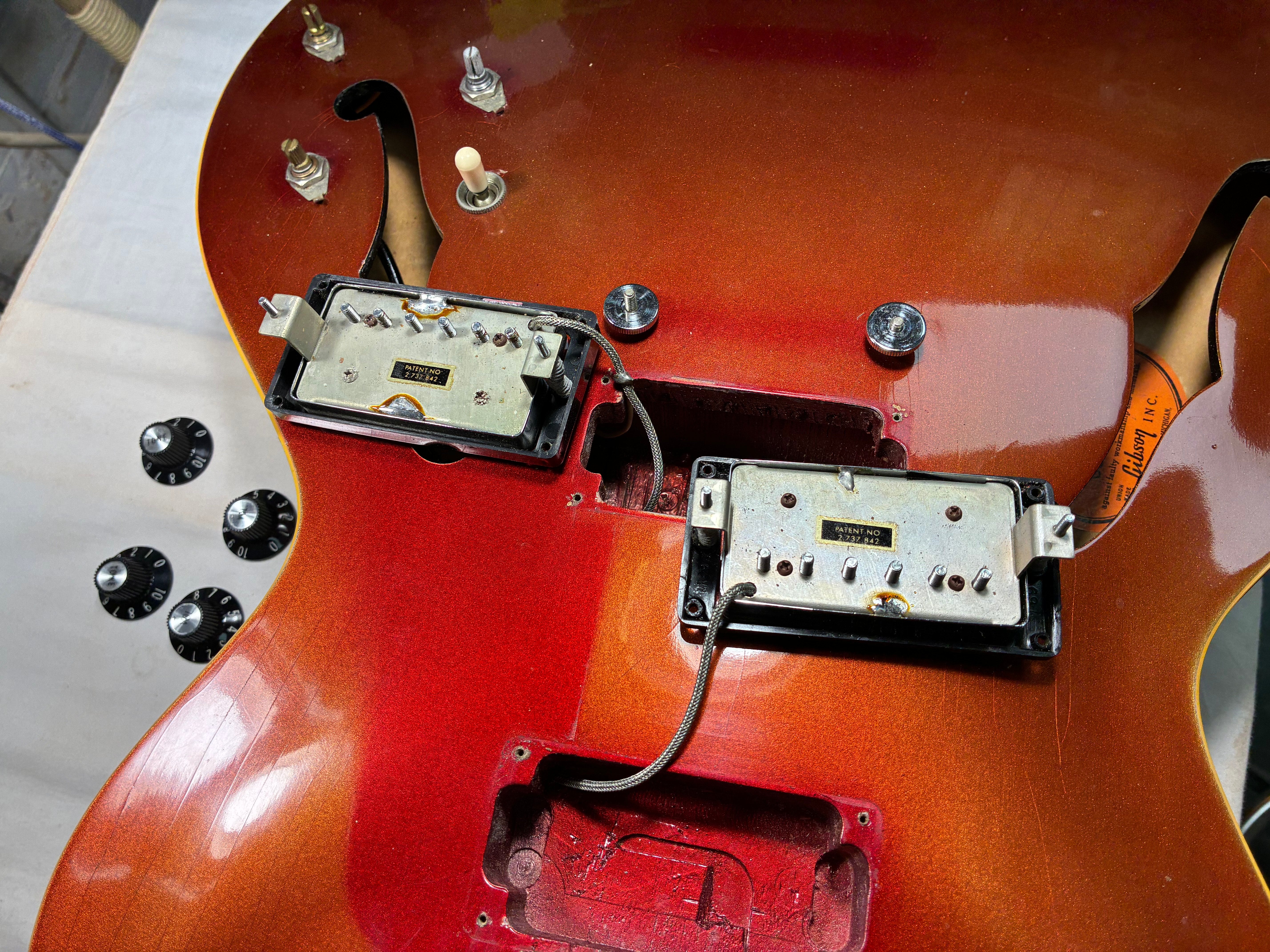Gibson 1968 ES-335 Sparkling Burgundy