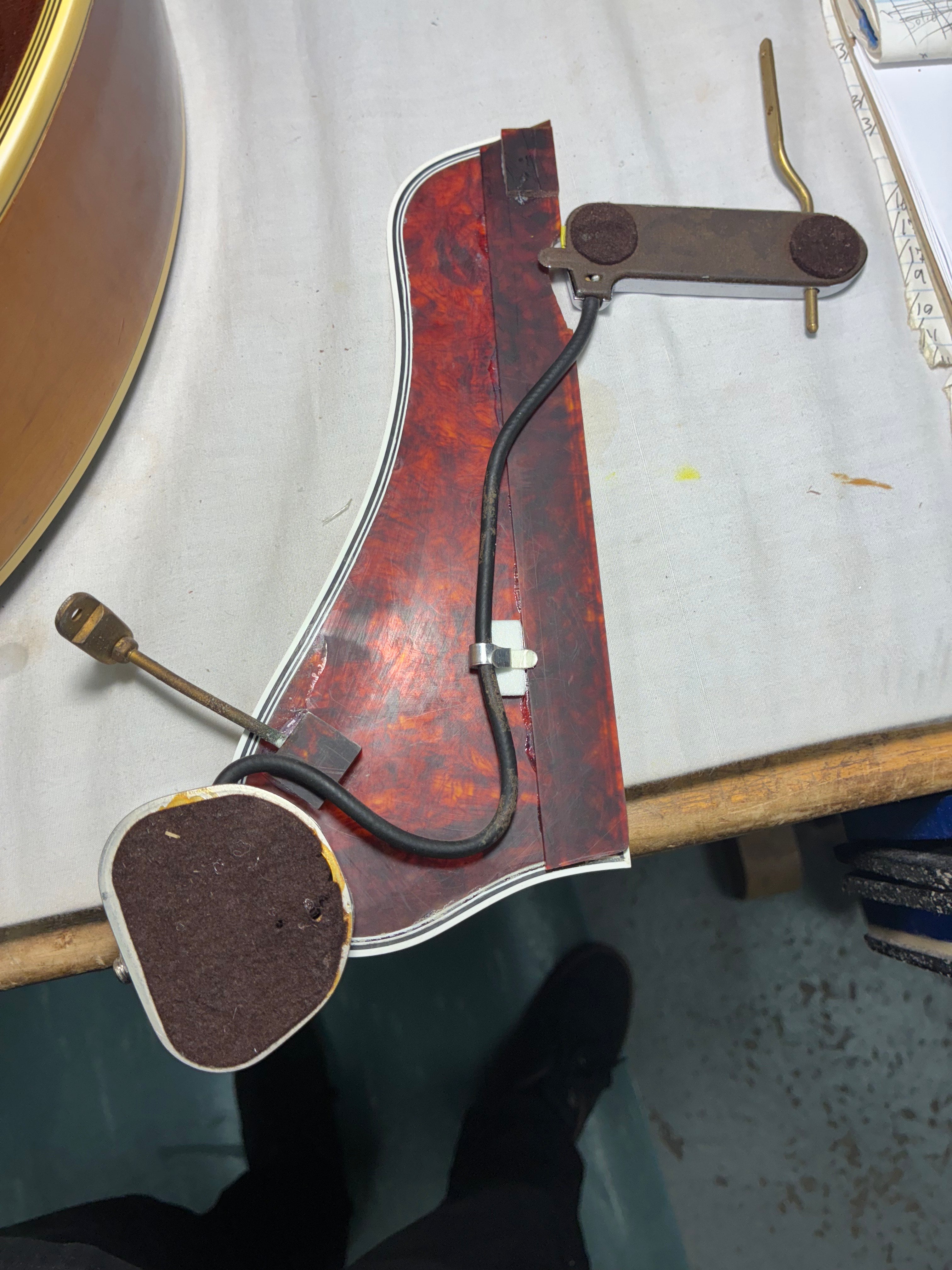 Gibson 1950 Super 400C, Sunburst