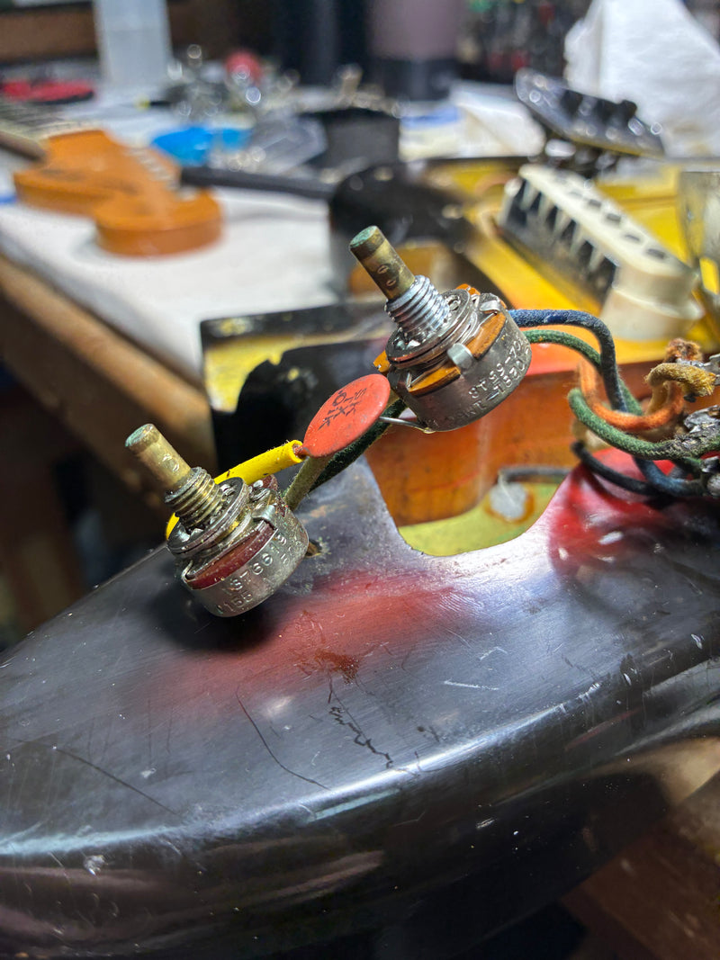 Fender 1966 Jaguar, Sunburst