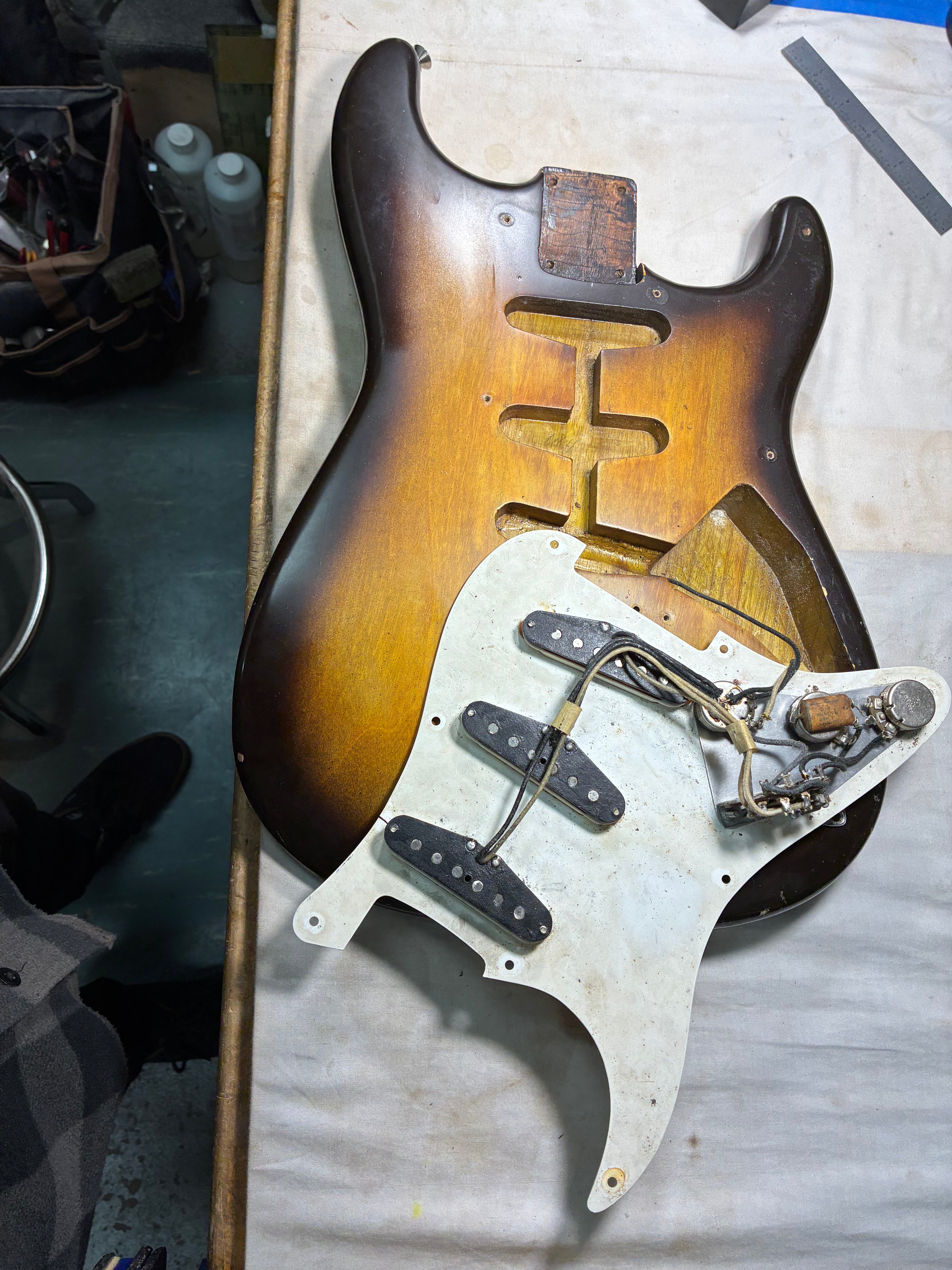 Fender 1955 Stratocaster, Refin Sunburst