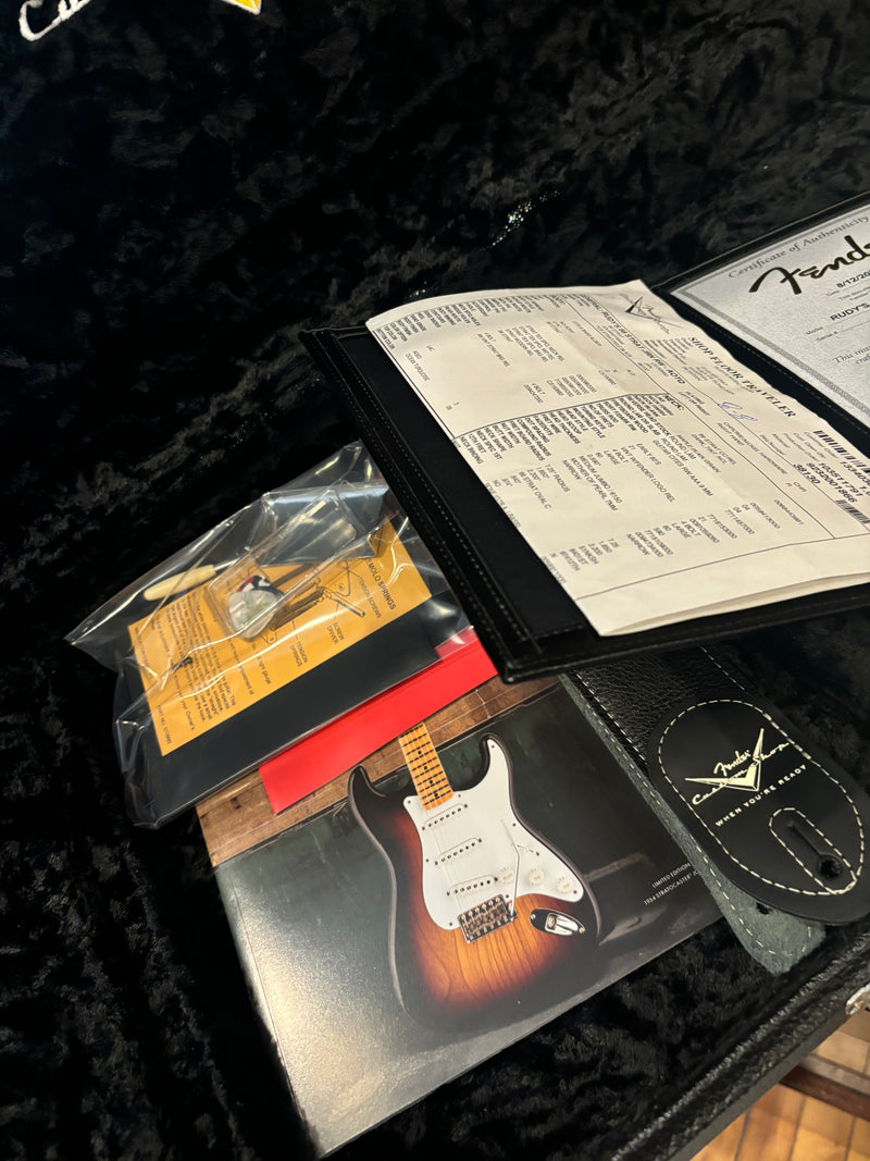 Fender Custom Shop 1966 Strat Journeyman Relic, Aged Ocean Fender Custom Shop 1966 Strat Journeyman Relic, Aged Ocean