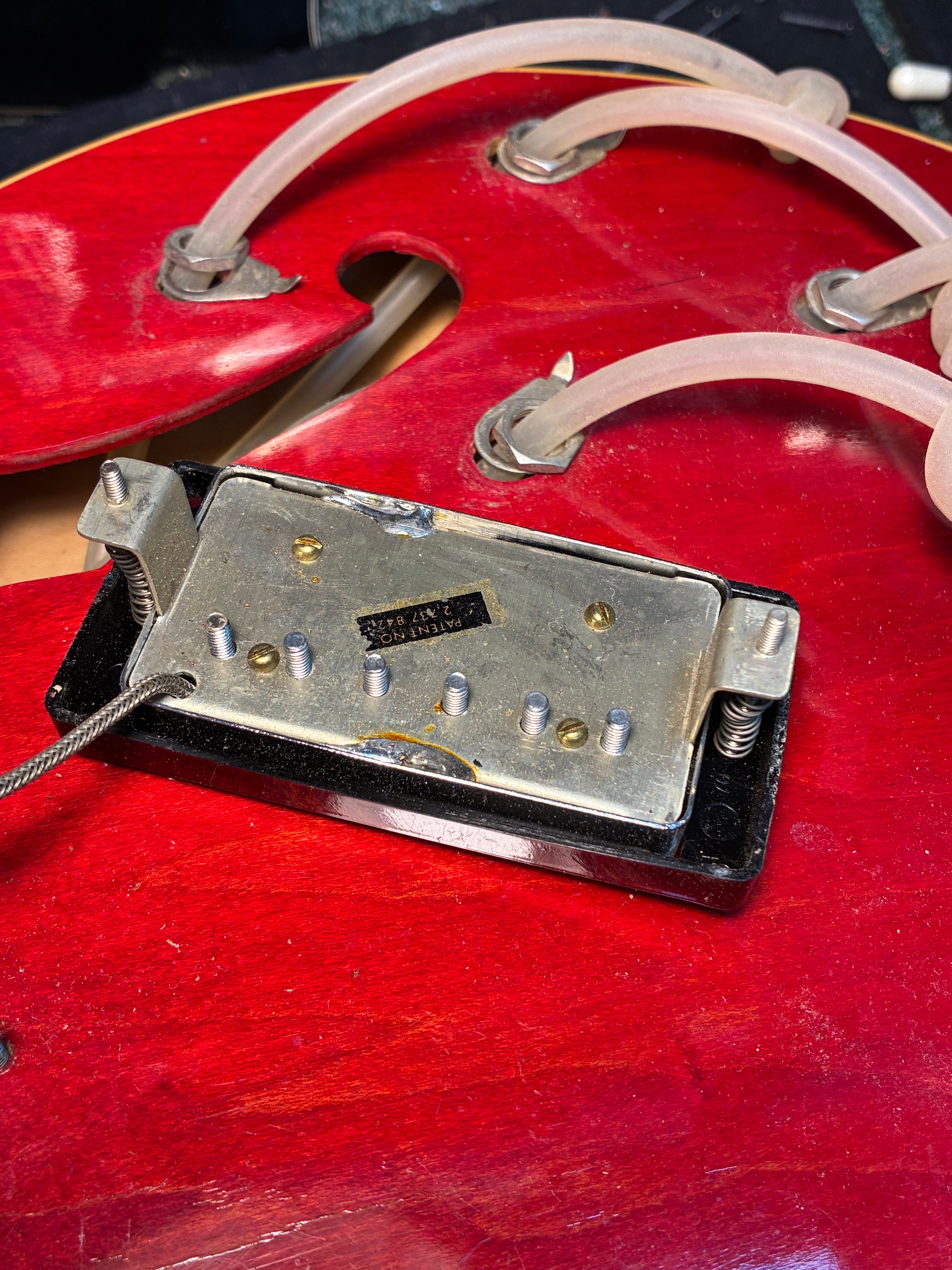 Gibson 1973 ES-335, Cherry