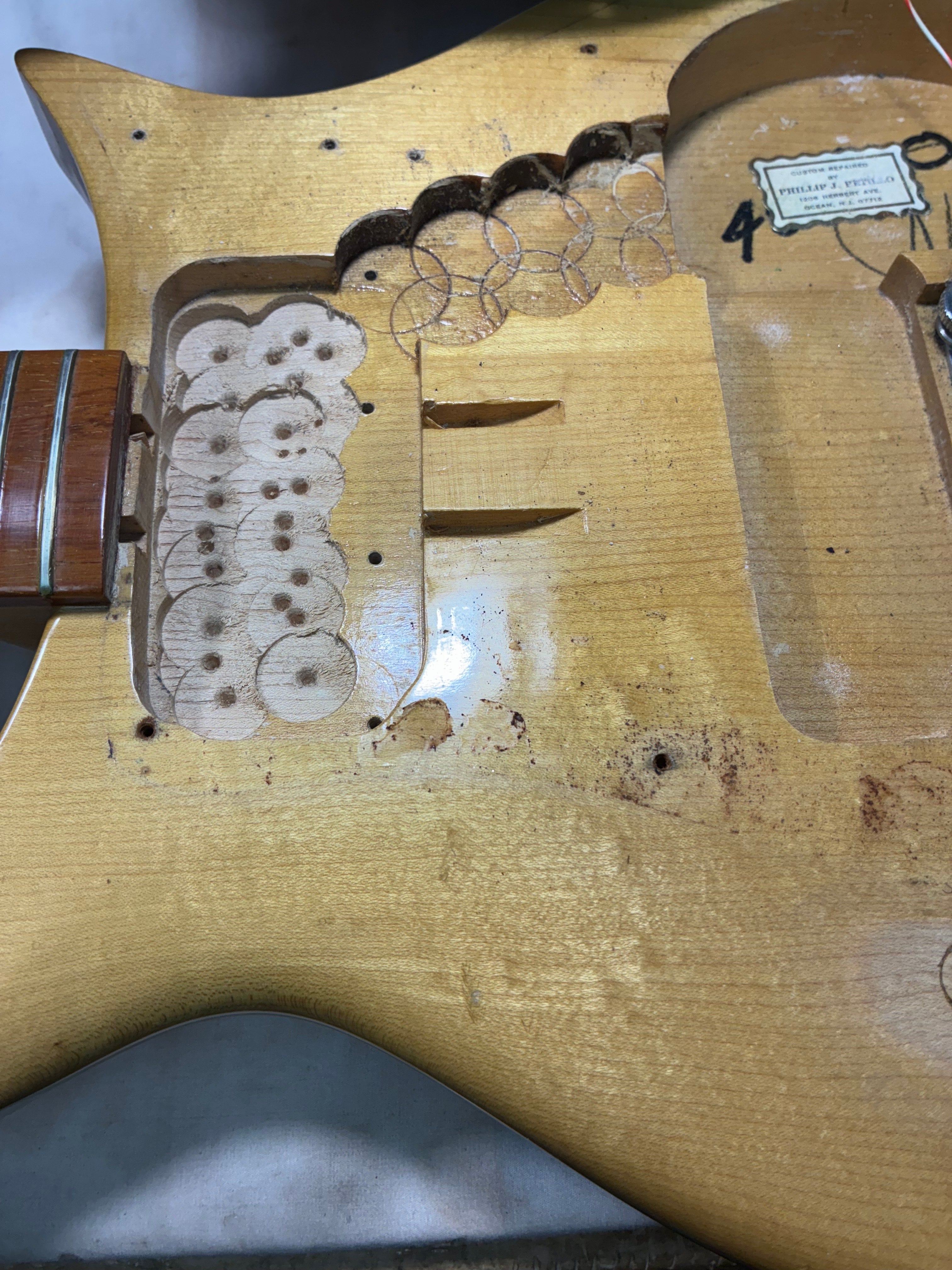 Rickenbacker 1968 450/12, Maple Glo