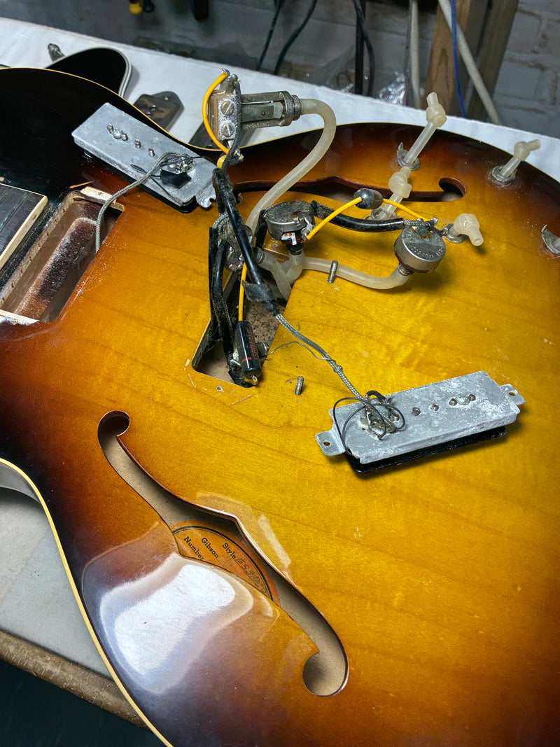 Gibson 1964 ES-330TD, Sunburst