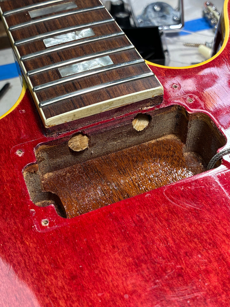 Gibson 1968 ES-335, Cherry