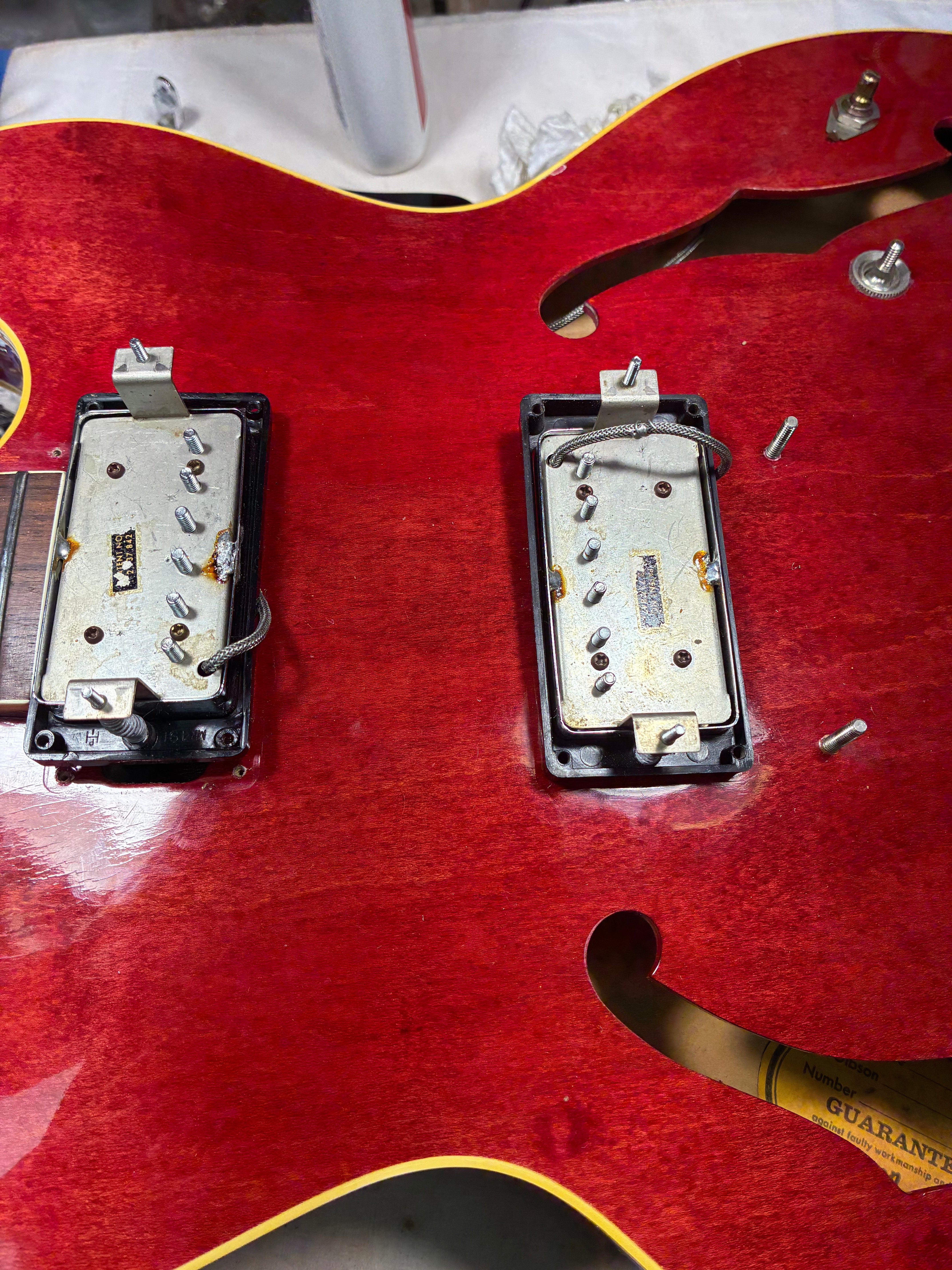 Gibson 1968 ES-335, Cherry