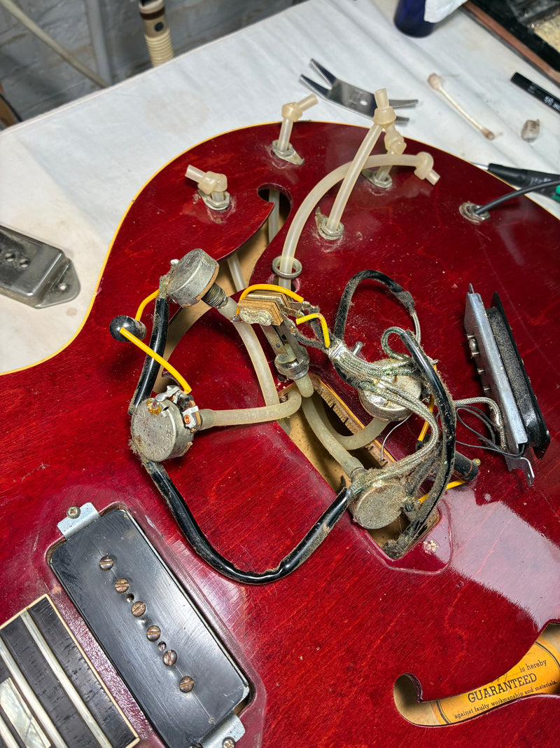 Gibson 1964 ES-330TDC, Cherry