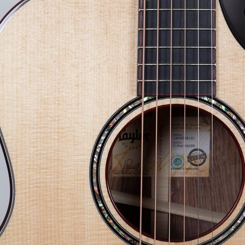 Taylor Custom #35, Lutz Spruce/Honduran Rosewood