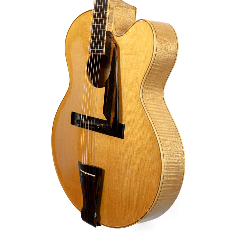 D'Aquisto 1988 New Yorker Classic, Oval Hole 18" #1204