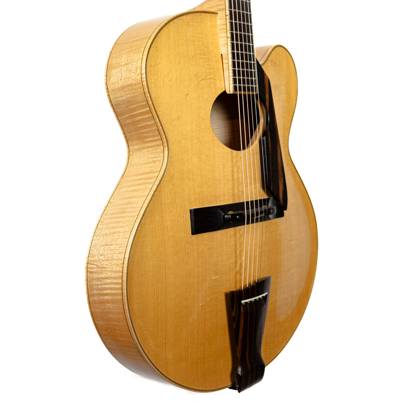 D'Aquisto 1988 New Yorker Classic, Oval Hole 18" #1204