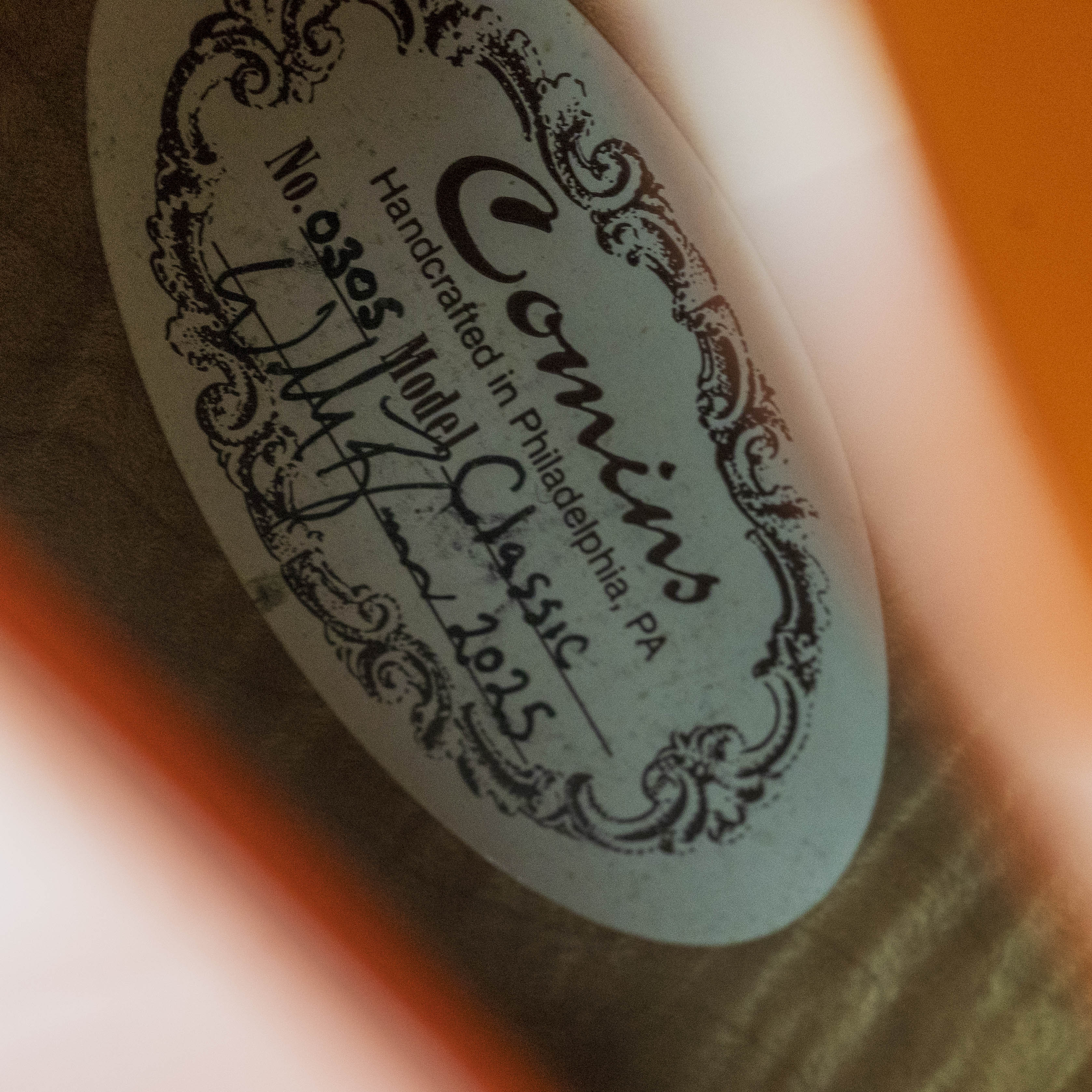 Comins 17" Classic Model Archtop, Vintage Autumn Burst