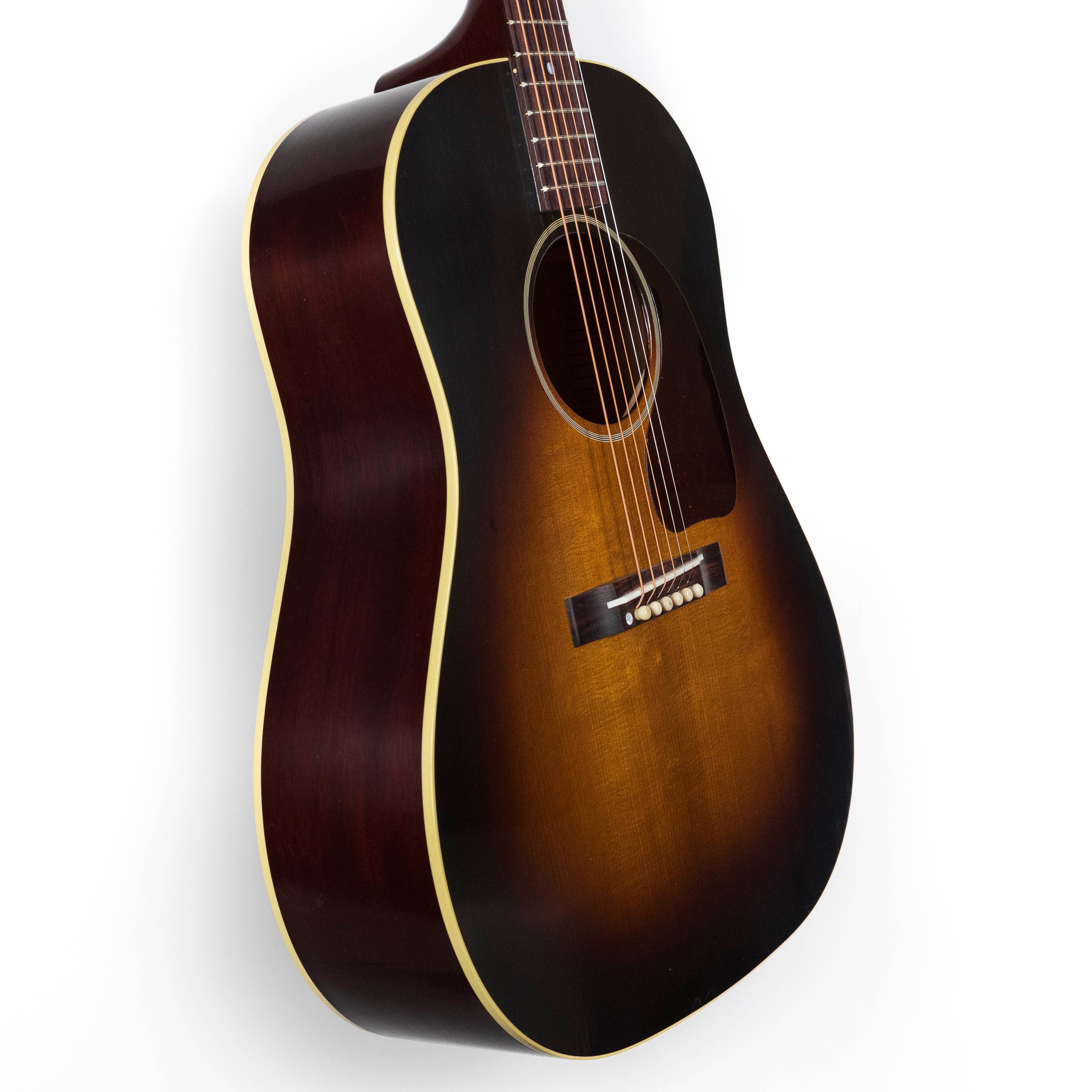 Gibson Custom 1942 Banner J-45 Vintage Sunburst