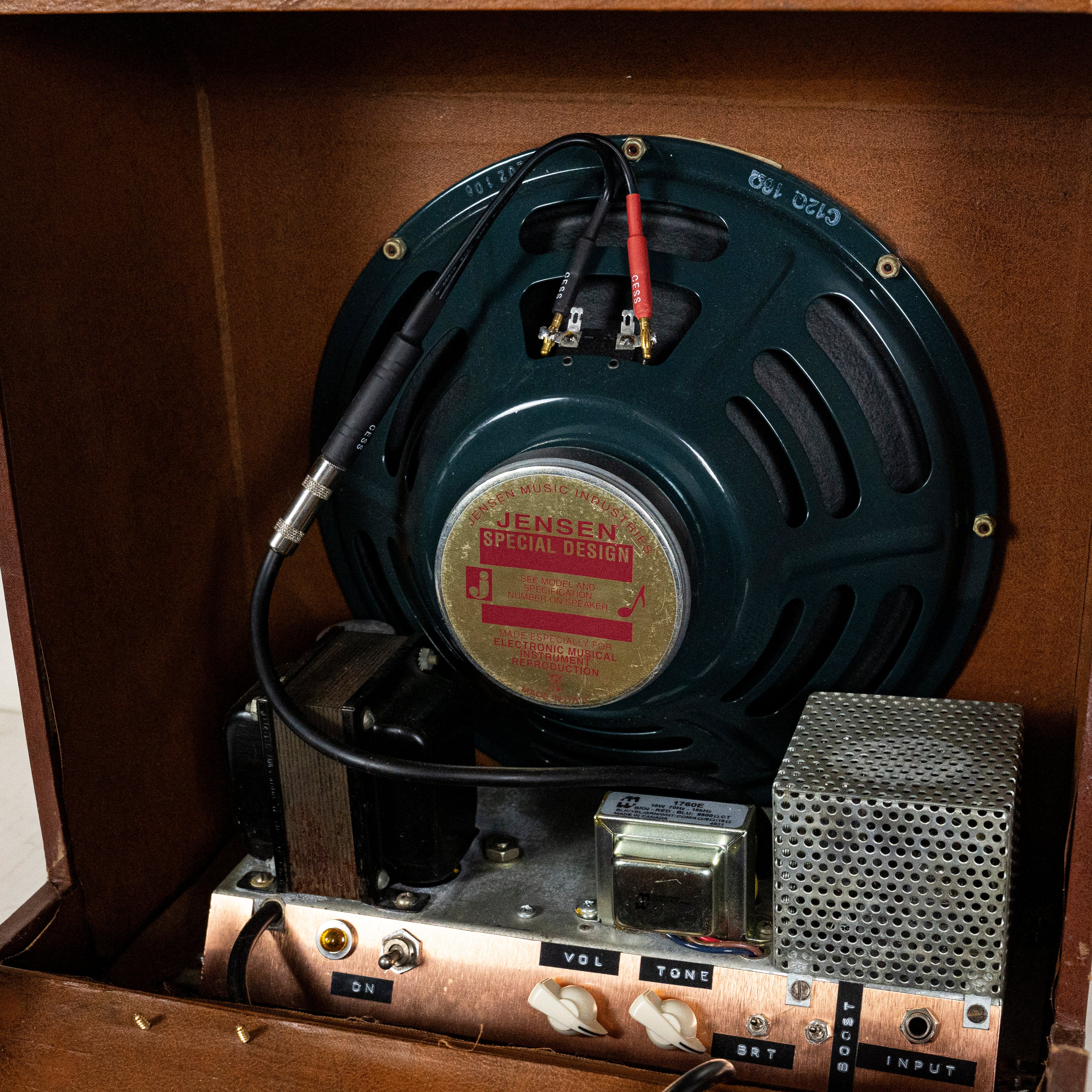 Ampro 1940's #690, Princeton/Deluxe Circuit 5E3