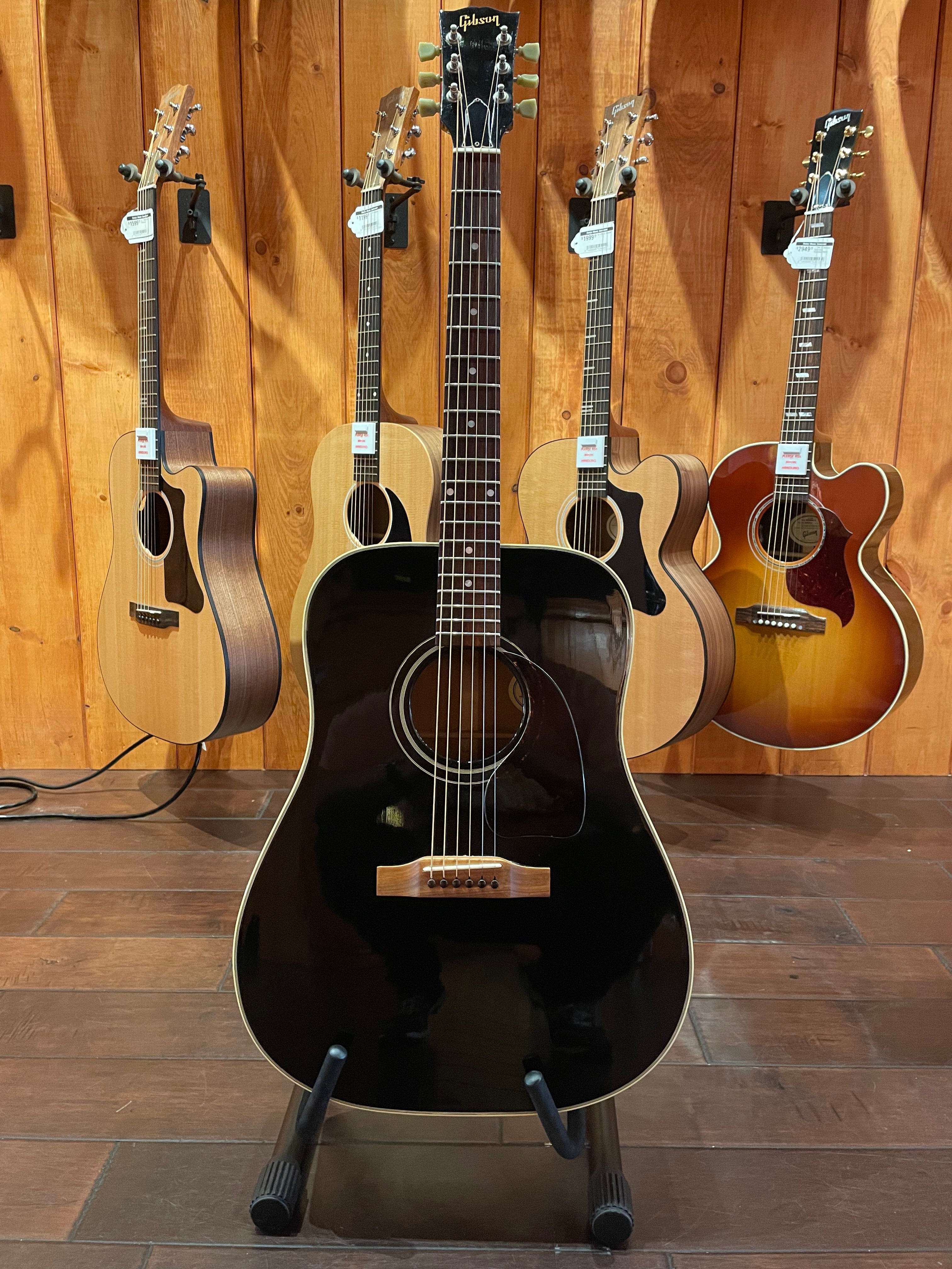 Gibson 1992 J-30 Black — Rudy's Music Soho