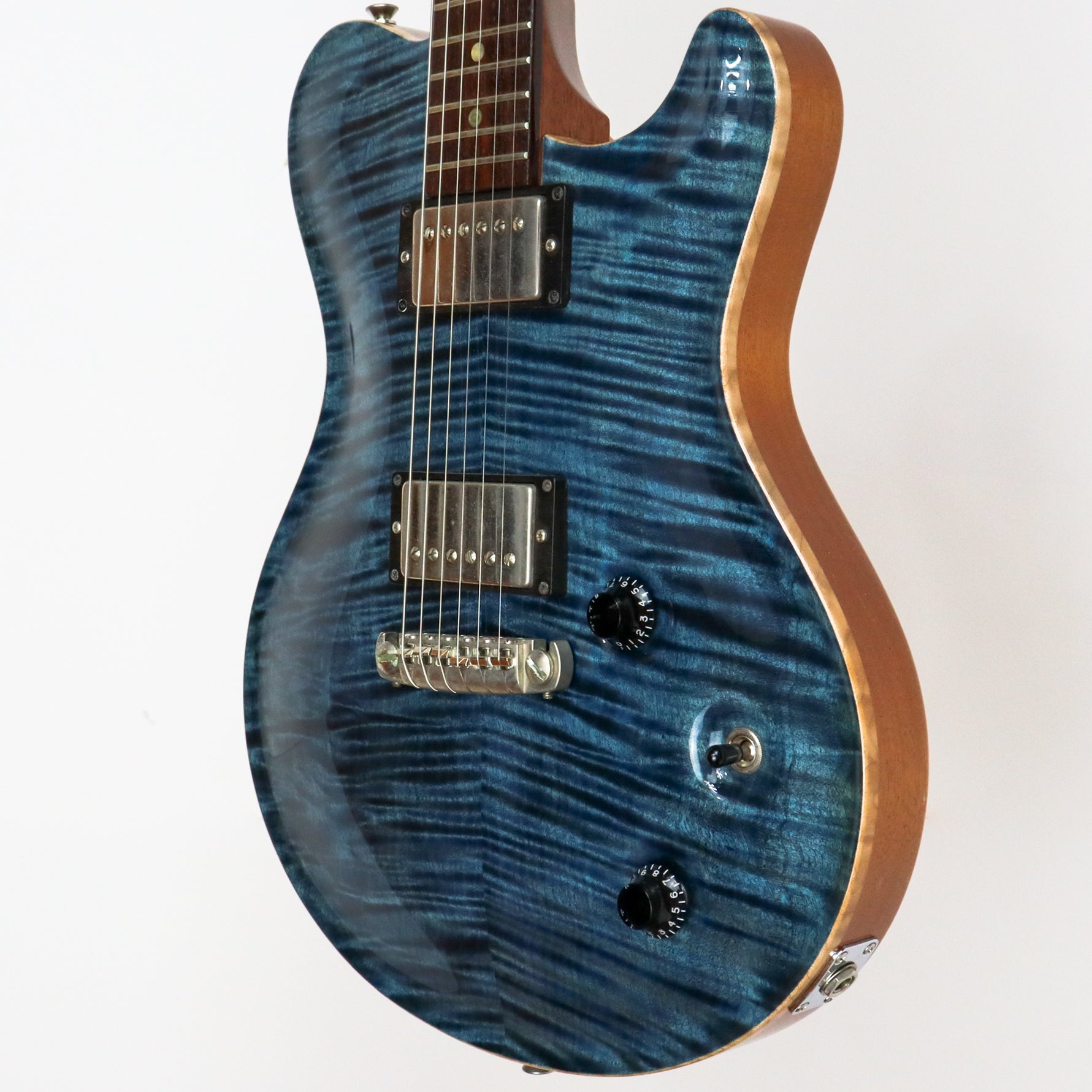 Nik Huber USED Dolphin II in Atlantic Blue — Rudy's Music