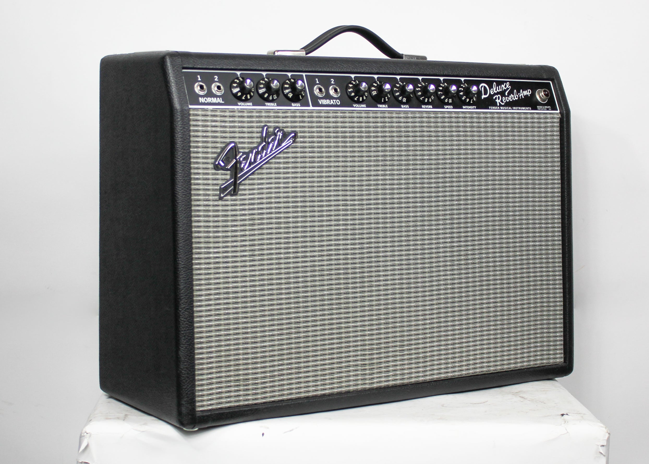 Fender '65 Deluxe Reverb Reissue — Rudy's Music