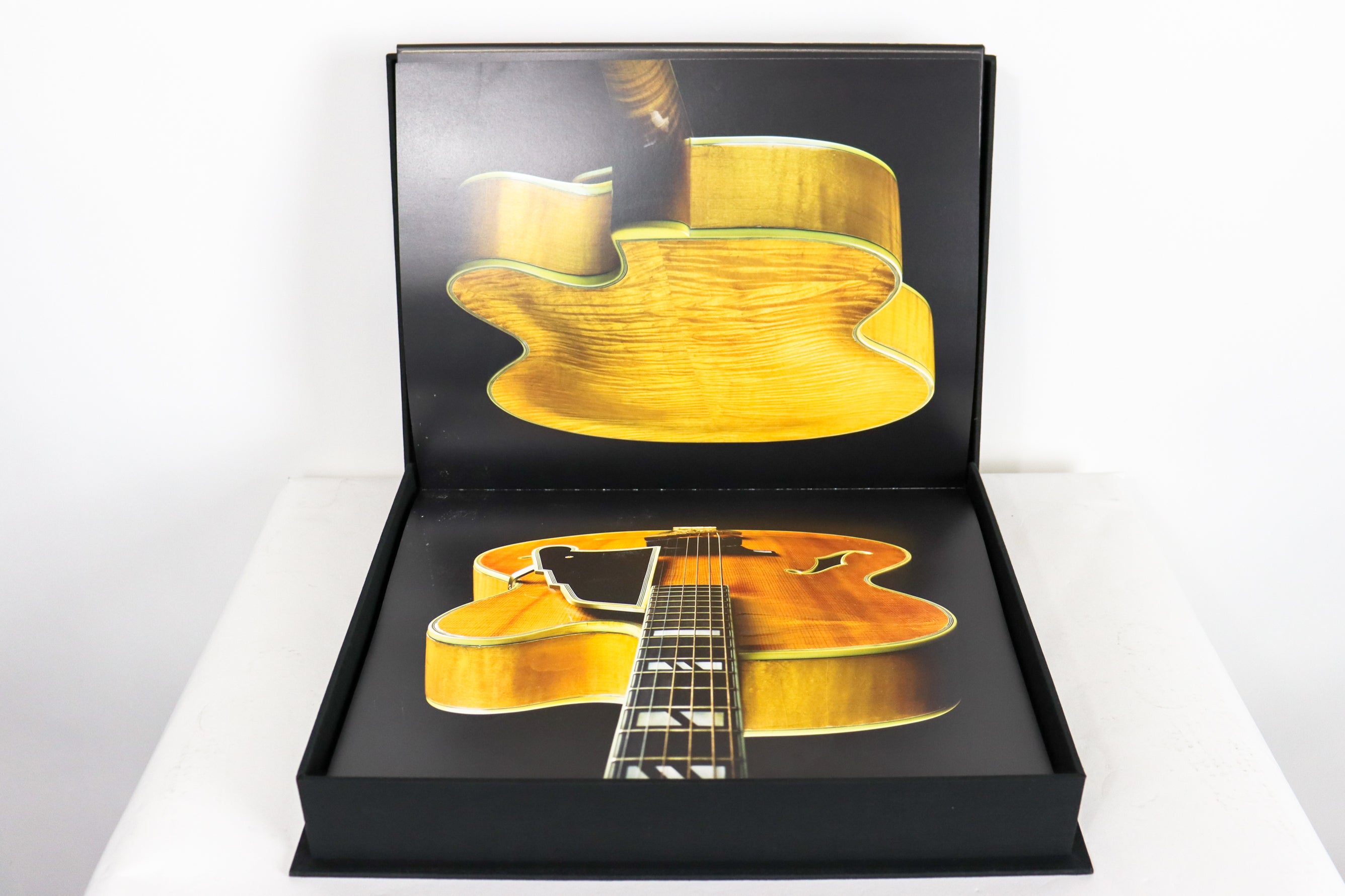 Archtop Guitars: The Journey from Cremona to New York by Rudy Pensa Deluxe Edition