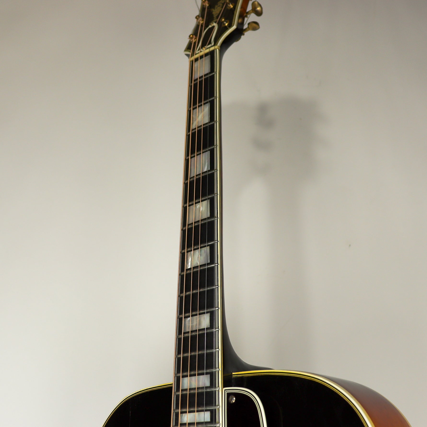 Gibson 1936 L-5, Owned by James Cagney