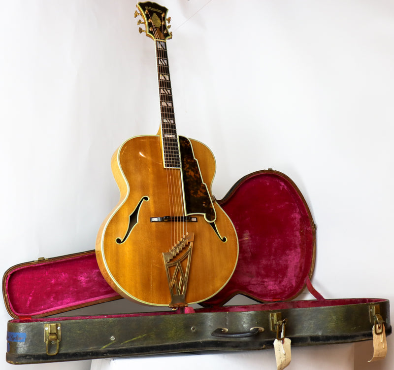 D'Angelico 1957 New Yorker Blonde 18" SN# 2039 with Hardshell Case