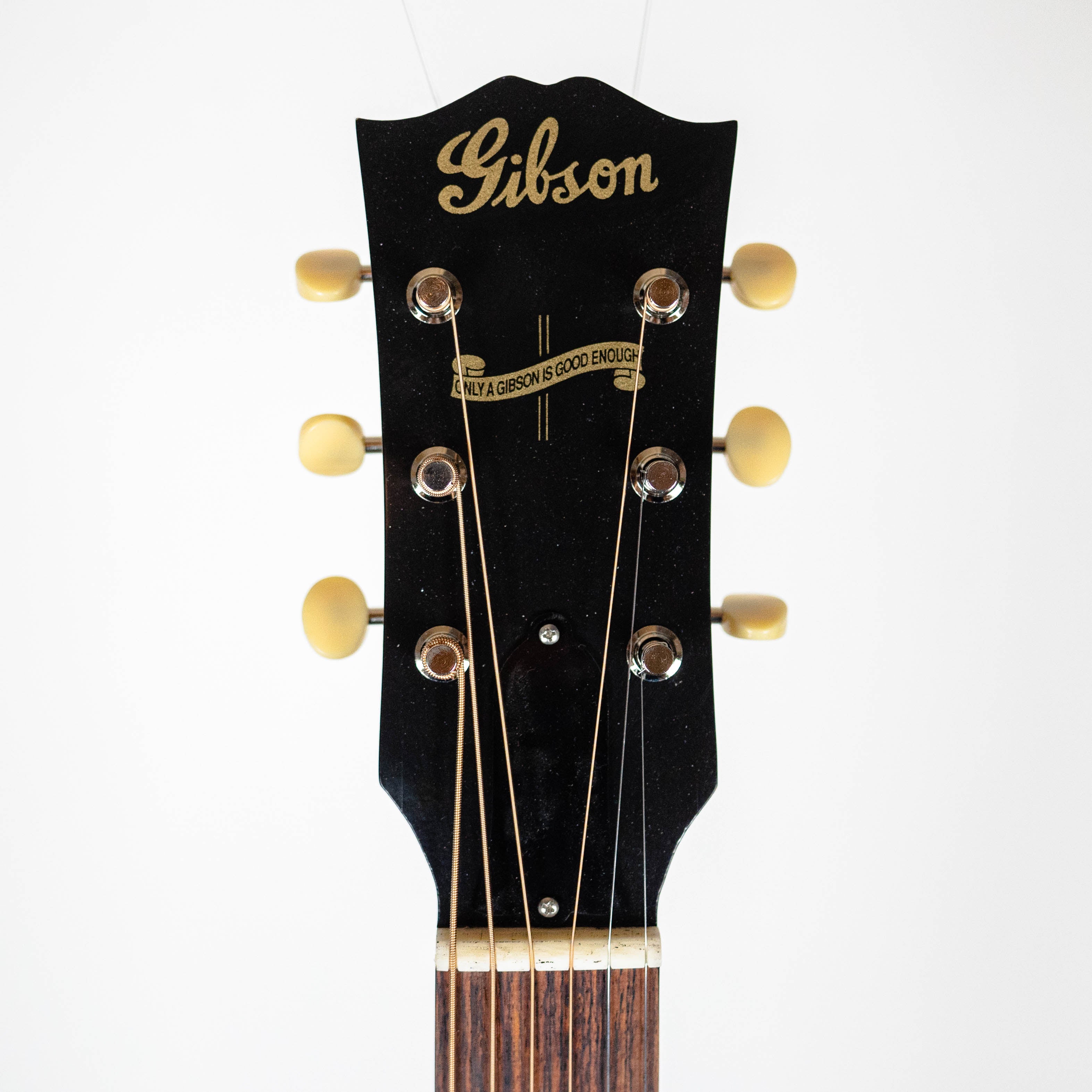 Gibson Custom 1942 Banner J-45 Vintage Sunburst