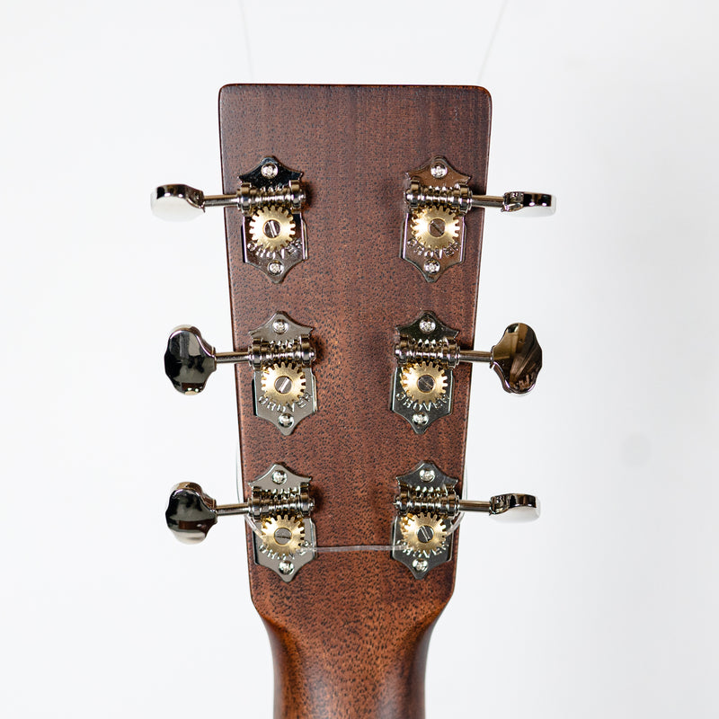 Martin D-16E Mahogany