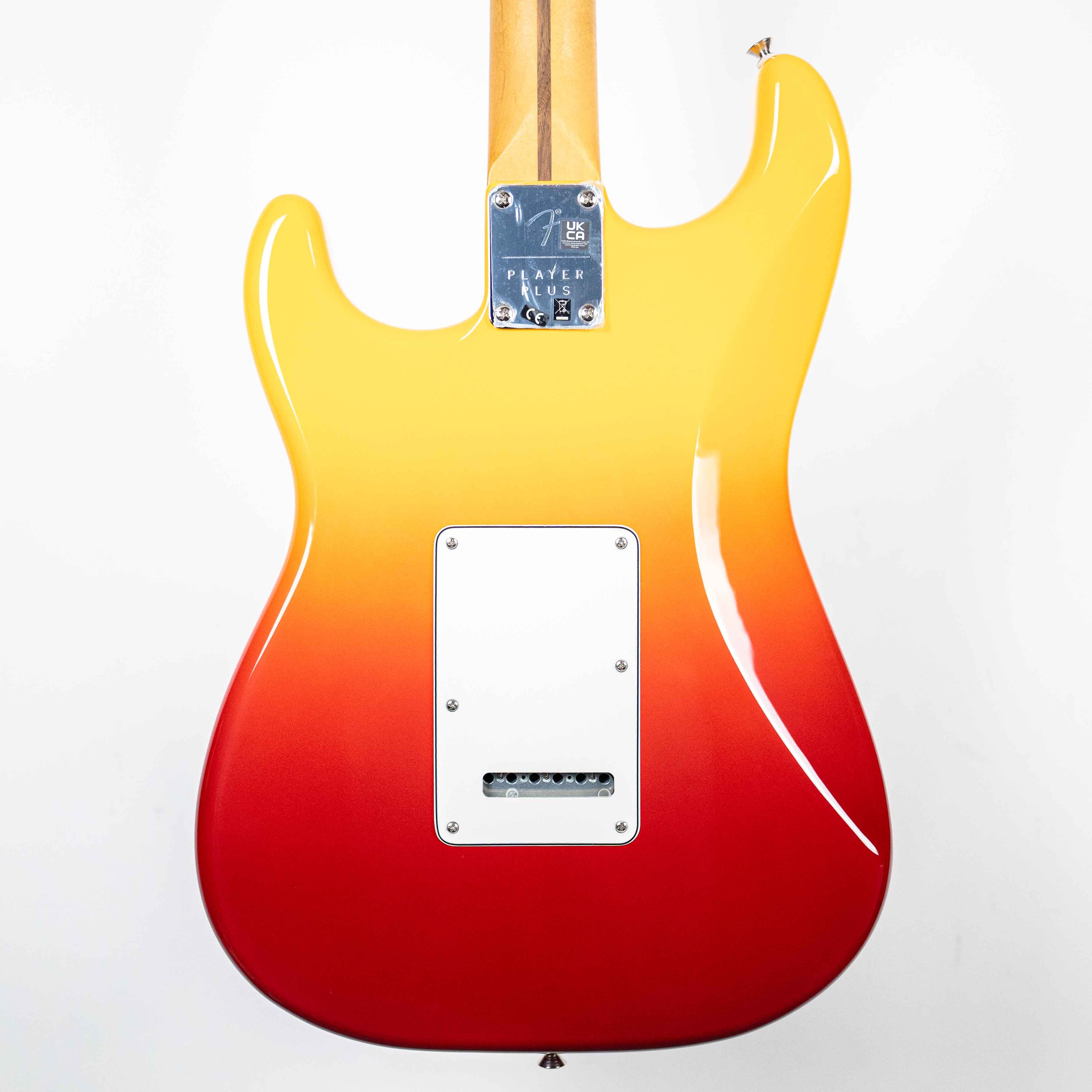 Fender Player Plus Stratocaster Tequila Sunrise, Maple Fingerboard