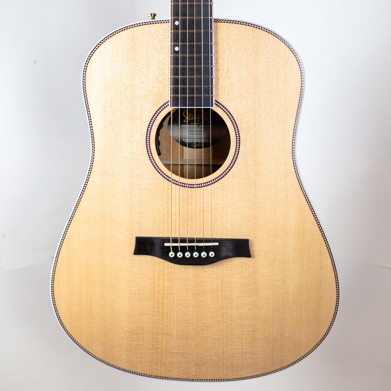 Seagull Artist w/ Mosaic EQ