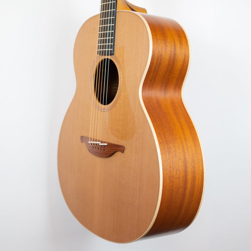 Lowden O-22, Red Cedar/American Mahogany