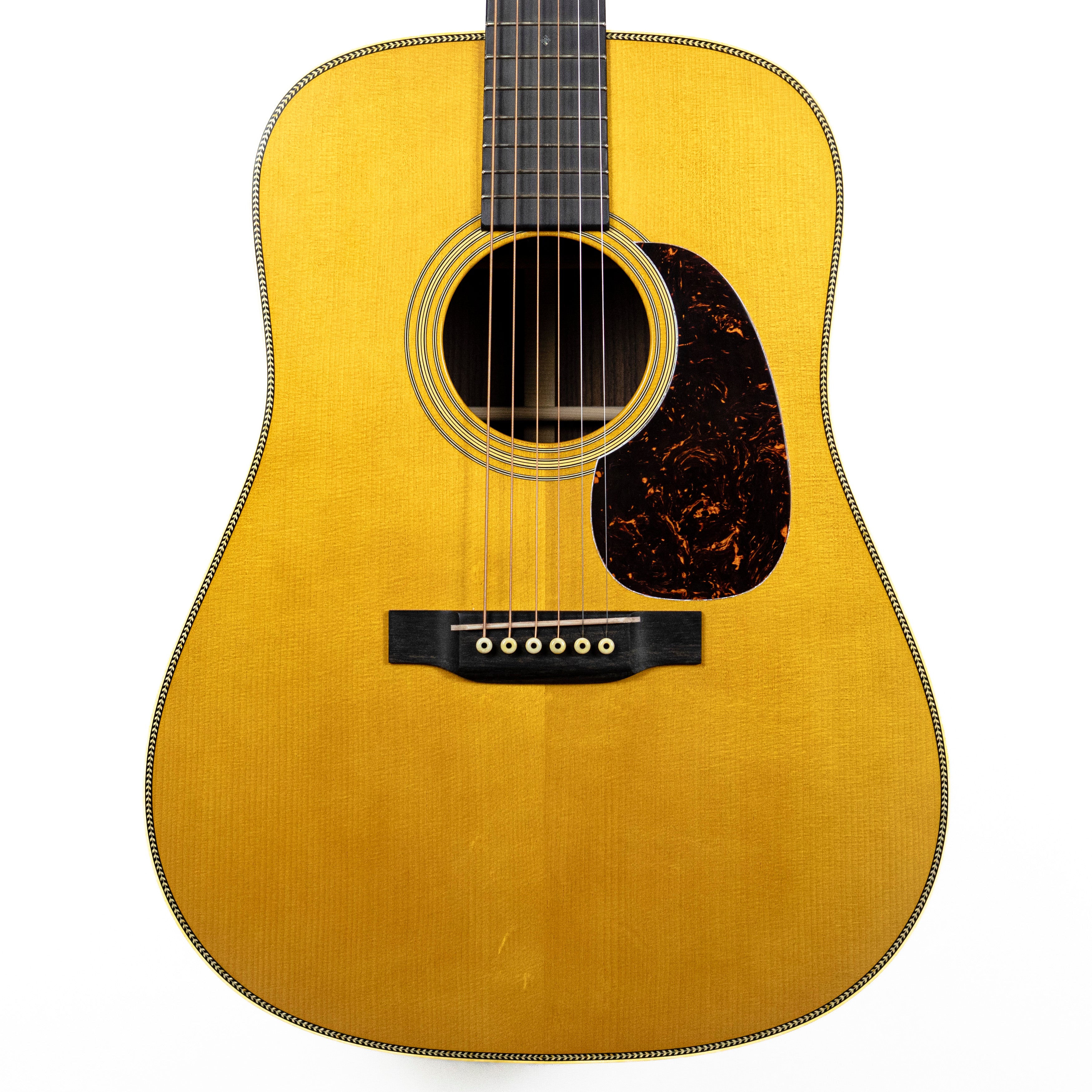 Martin Custom Shop D-28 1937 (Stage 1 Aging)